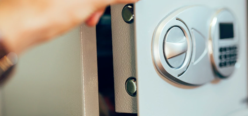 Fingerprint Safe Openers in Simi Valley, CA