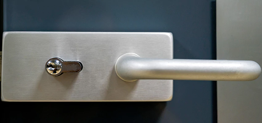 Change Patio Door Locks in Simi Valley, California