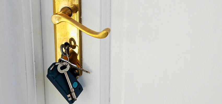 Broken Door Key Extraction in Simi Valley, CA